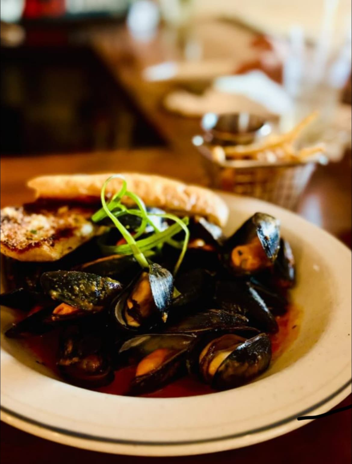 Steamed mussels